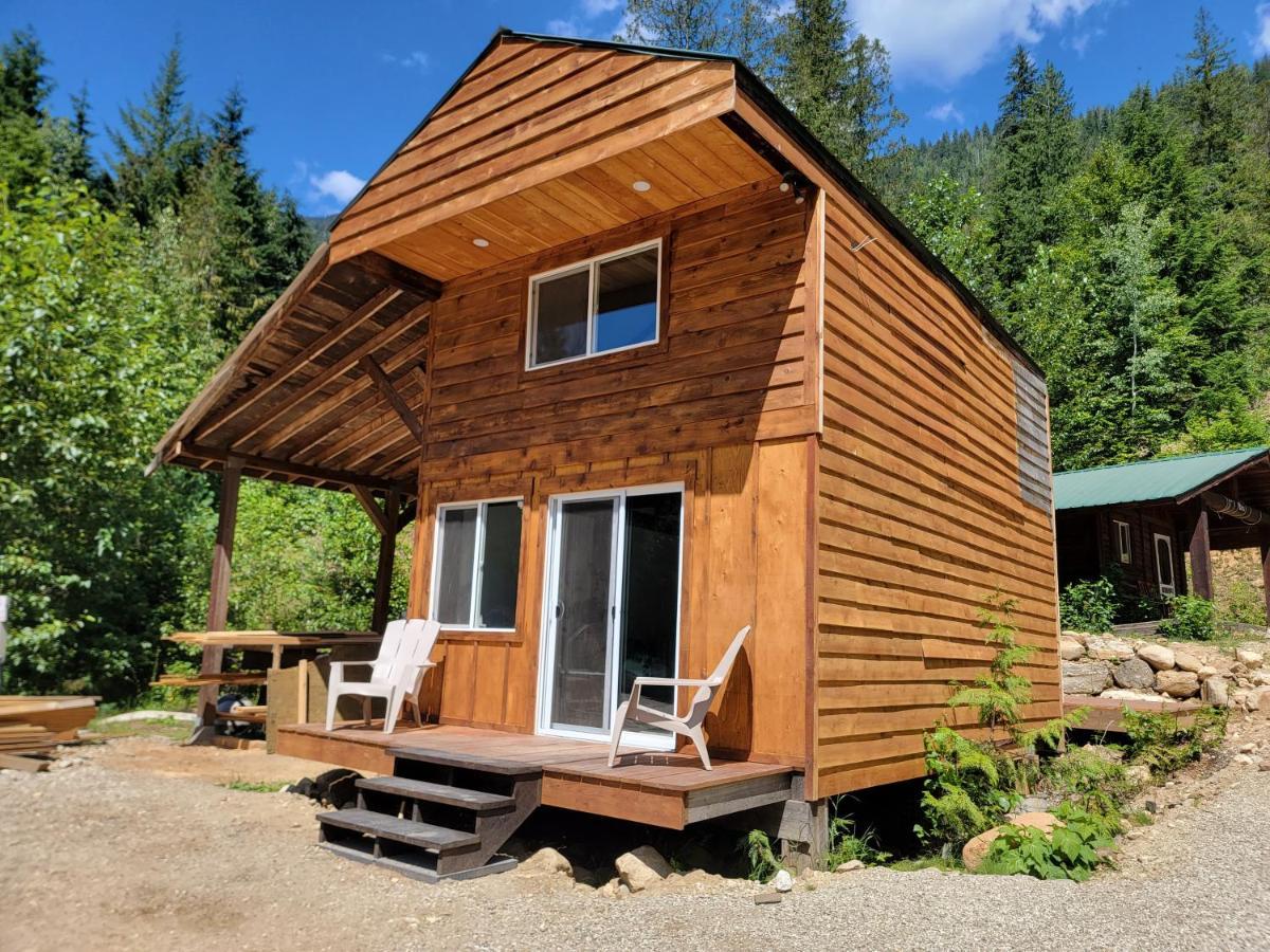 Noah'S Ark Campground Revelstoke Exterior photo