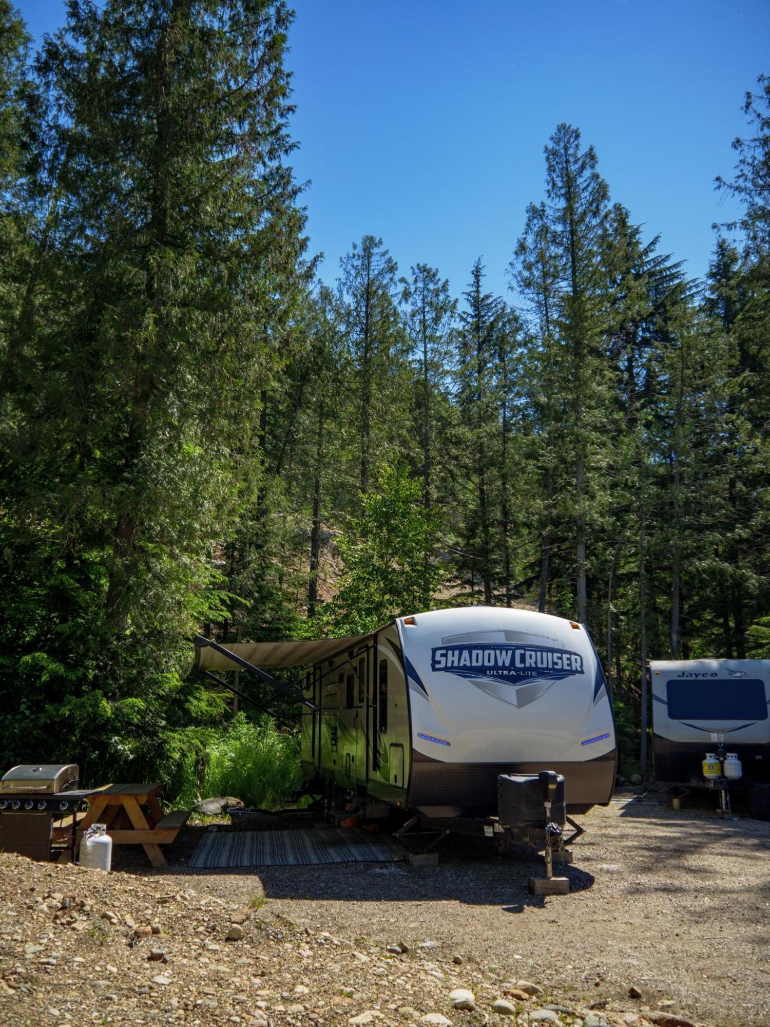 Noah'S Ark Campground Revelstoke Exterior photo